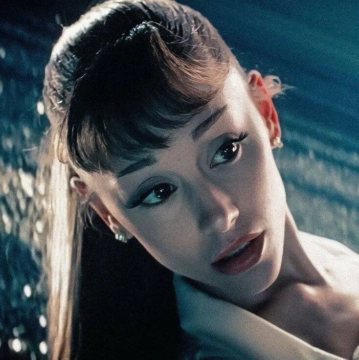 Ariana Grande 正式退圈!暂告别职业生涯